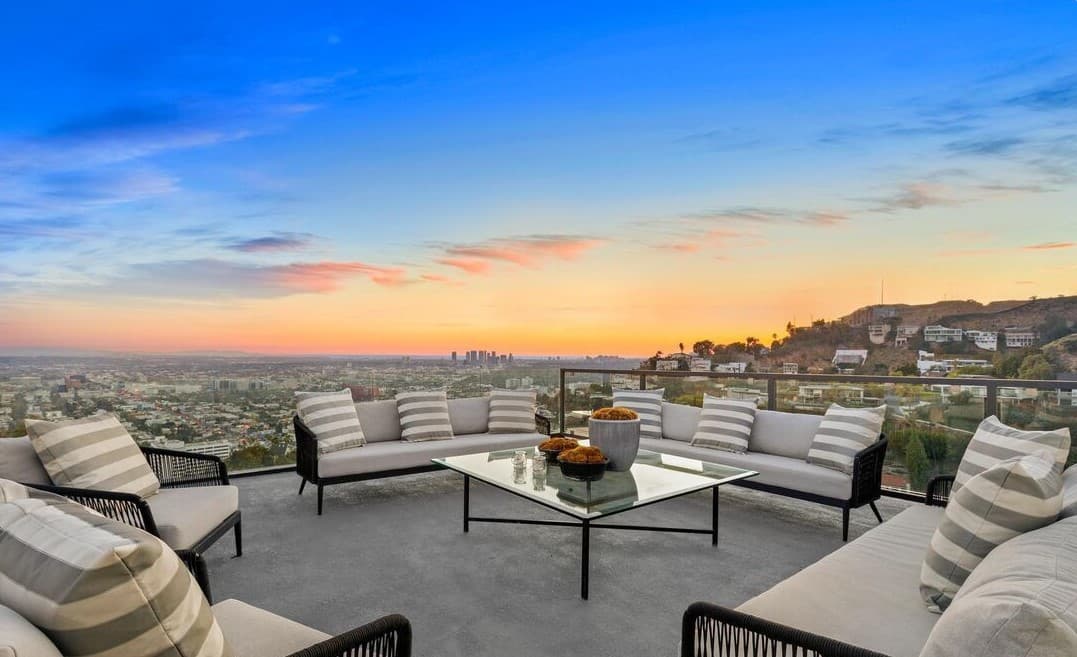 Franklin Ave photo 2