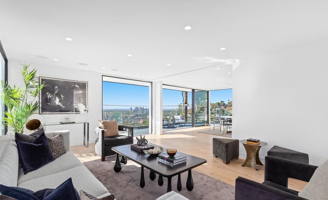 Franklin Ave photo 3