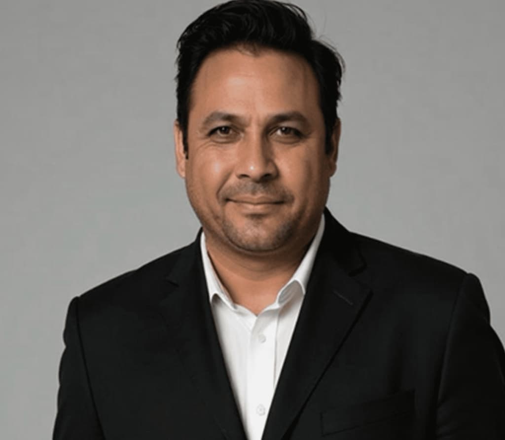 Israel Aquino — Founder & CEO